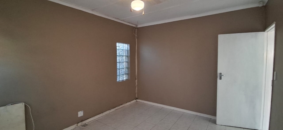 4 Bedroom Property for Sale in Nahoon Valley Park Eastern Cape